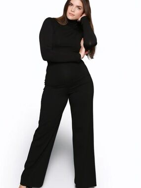 Women's Black High-Rise Wide-Leg Pants